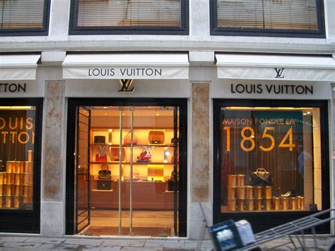 louis vuitton venezia store